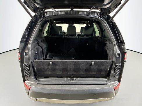 Used 2018 Land Rover Discovery HSE image 35