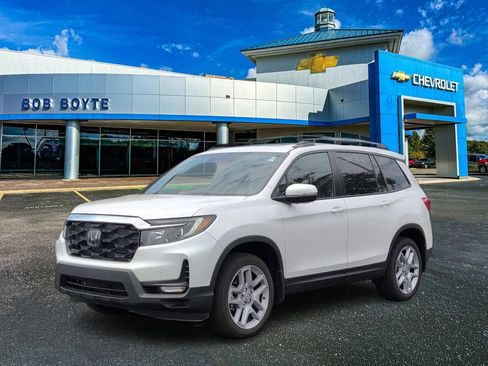 Used 2025 Honda Passport EX-L image 9