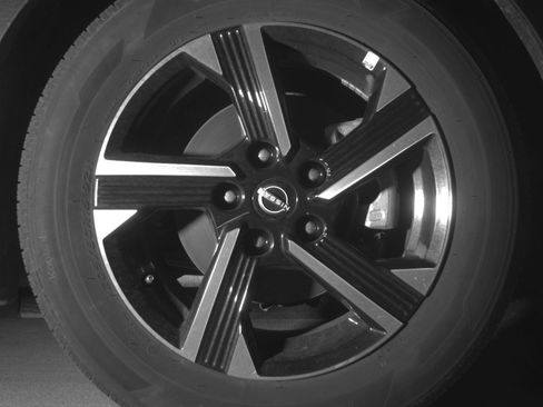 Used 2025 Nissan Sentra SV FWD image 13