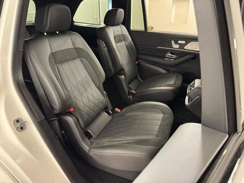 Used 2024 Mercedes-Benz GLS 63 AMG 4MATIC image 45