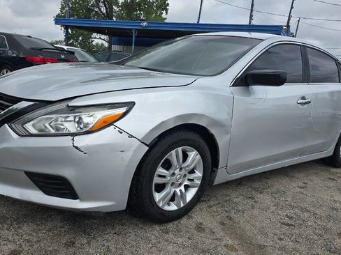 Used 2016 Nissan Altima 2.5 S w/ Power Driver Seat Package FWD image 1
