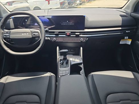 New 2026 Kia Sportage SX FWD image 13