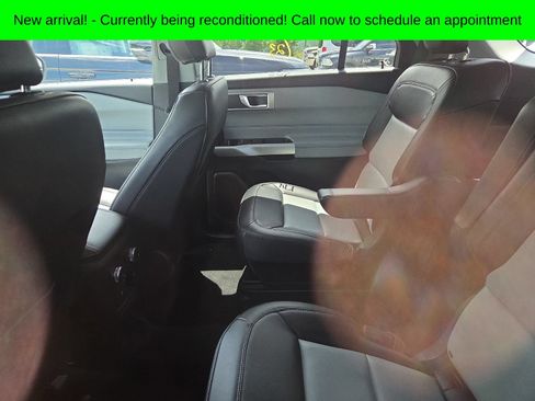 Used 2023 Ford Explorer XLT w/ Equipment Group 202A AWD/4WD image 11