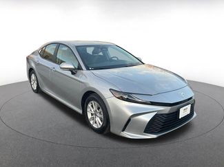 Used 2025 Toyota Camry LE video 1
