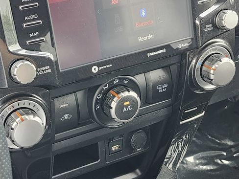 Used 2022 Toyota 4Runner TRD Off-Road image 27