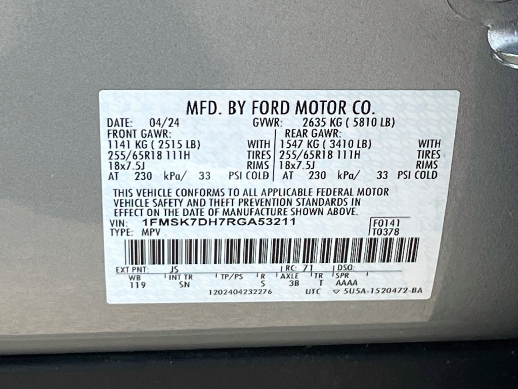 Used 2024 Ford Explorer XLT w/ Equipment Group 202A RWD image 31
