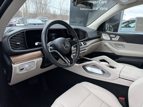 Certified 2024 Mercedes-Benz GLE 350 4MATIC image 9