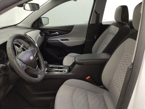 Used 2020 Chevrolet Equinox LS FWD image 17