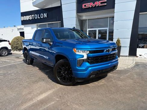 Used 2023 Chevrolet Silverado 1500 RST w/ Convenience Package II image 2