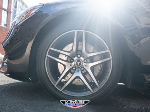 Used 2018 Mercedes-Benz S 560 Sedan image 9