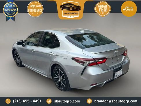 Used 2023 Toyota Camry SE FWD image 4