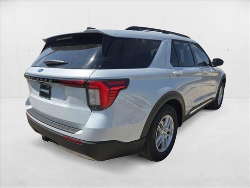 New 2025 Ford Explorer Active w/ Active Comfort Package image 5