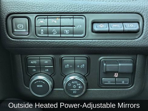 Used 2022 GMC Yukon Denali w/ Max Trailering Package image 28