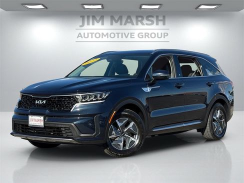 Used 2022 Kia Sorento S image 2
