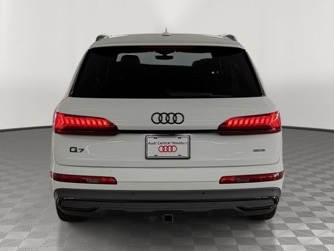 Used 2023 Audi Q7 3.0T Premium Plus w/ Premium Plus Package AWD/4WD image 10