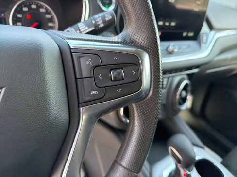 Used 2025 Chevrolet Blazer LT AWD/4WD image 20