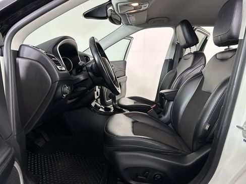 Used 2021 Jeep Compass Altitude image 19