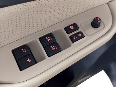 Used 2017 Subaru Outback 2.5i Limited image 15