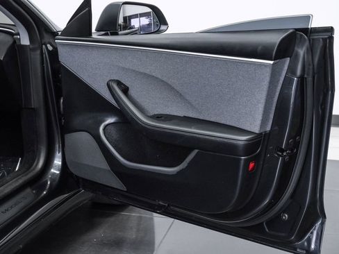 Used 2024 Tesla Model 3 Standard Range RWD image 46