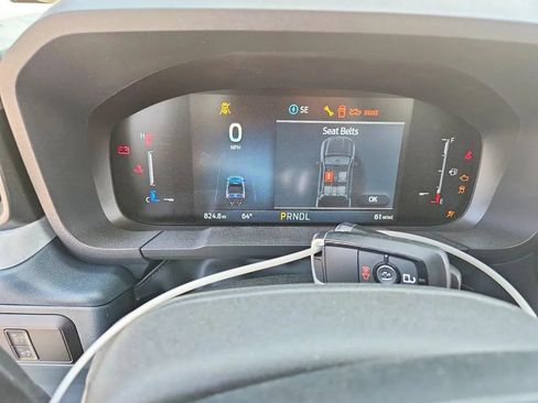 Used 2025 Ford Maverick XLT w/ Equipment Group 302A AWD/4WD image 9