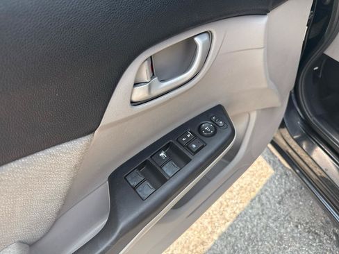 Used 2013 Honda Civic LX image 12