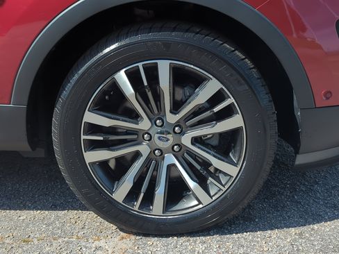 Used 2016 Ford Explorer Platinum AWD/4WD image 9