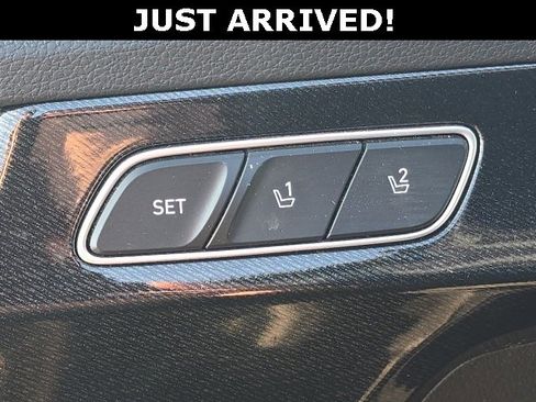 Used 2022 Hyundai Palisade Calligraphy image 15