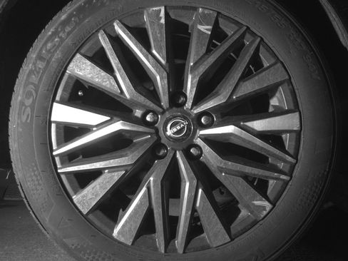 Used 2025 Nissan Altima 2.5 SV image 15