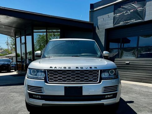 Used 2014 Land Rover Range Rover HSE image 2