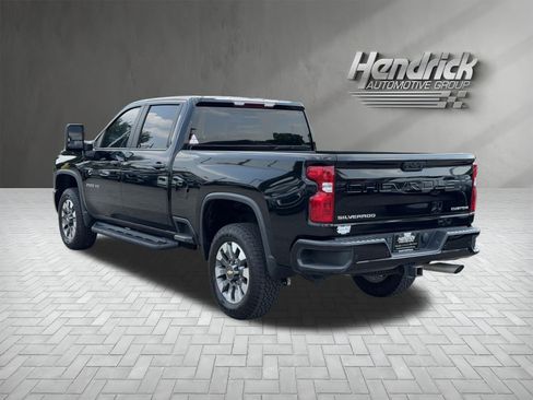 Used 2024 Chevrolet Silverado 2500 Custom w/ Custom Value Package AWD/4WD image 8