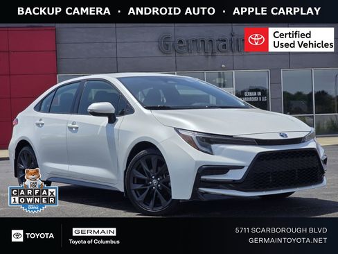 Certified 2025 Toyota Corolla SE FWD image 1