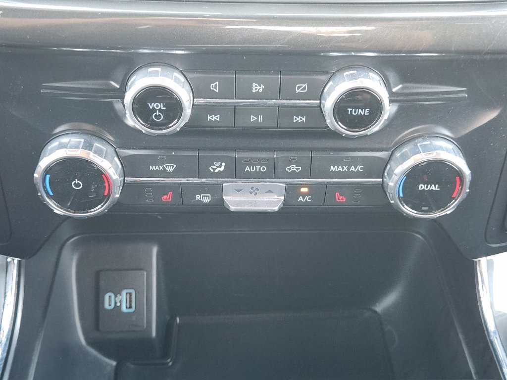 Used 2022 Ford F150 XLT w/ Equipment Group 302A High AWD/4WD image 20