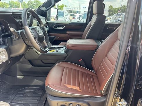 New 2026 GMC Sierra 3500 Denali Ultimate w/ LPO, Black Badging Package AWD/4WD image 17