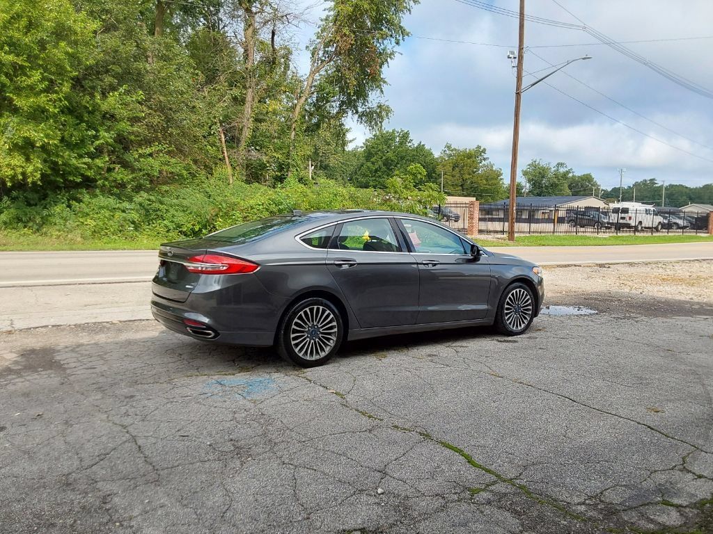Used 2017 Ford Fusion SE AWD/4WD image 6