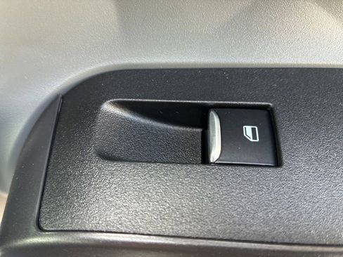 New 2025 Ford Maverick XLT w/ XLT Luxury Package image 24