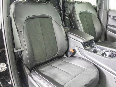 New 2025 Jeep Grand Cherokee Altitude w/ Trailer Tow Package image 40