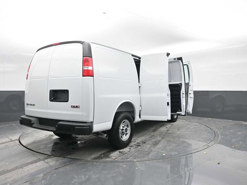 New 2025 GMC Savana 2500 w/ Driver Convenience Package image 37