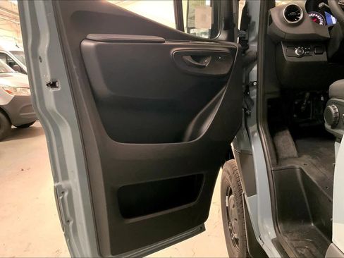 New 2026 Mercedes-Benz Sprinter 2500 image 17