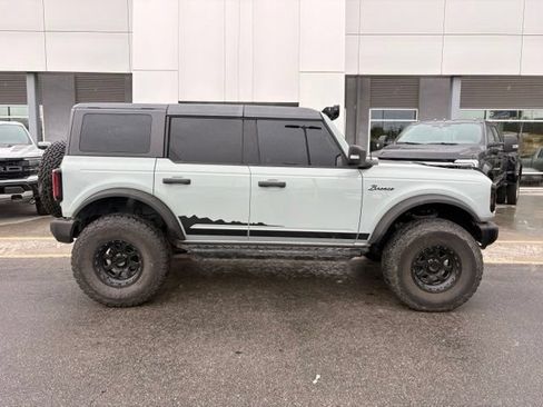 Used 2023 Ford Bronco Wildtrak AWD/4WD image 3