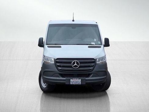 Used 2019 Mercedes-Benz Sprinter 144 Cargo image 3