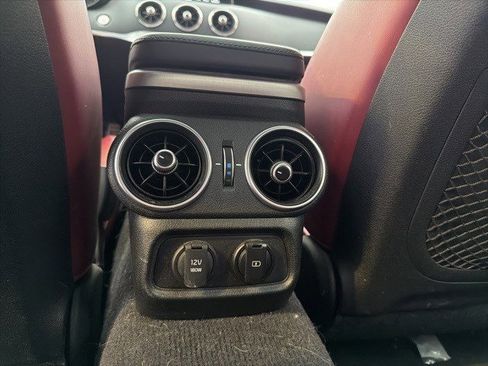 Used 2018 Kia Stinger GT2 image 22