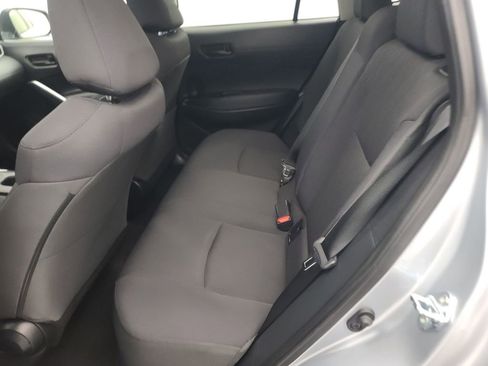 Used 2025 Toyota Corolla Cross LE image 19