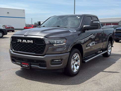 Used 2025 RAM 1500 Big Horn AWD/4WD image 2