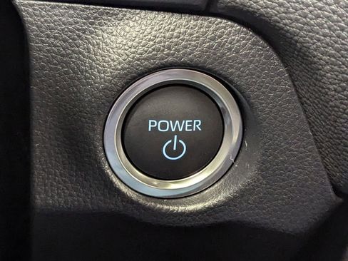 New 2025 Toyota RAV4 SE image 31