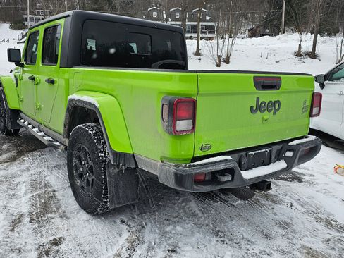 Used 2021 Jeep Gladiator Willys image 16