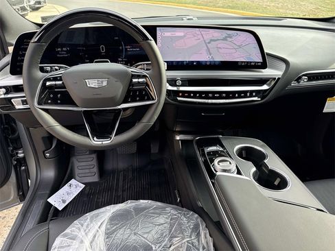 New 2026 Cadillac Lyriq Premium Luxury image 10