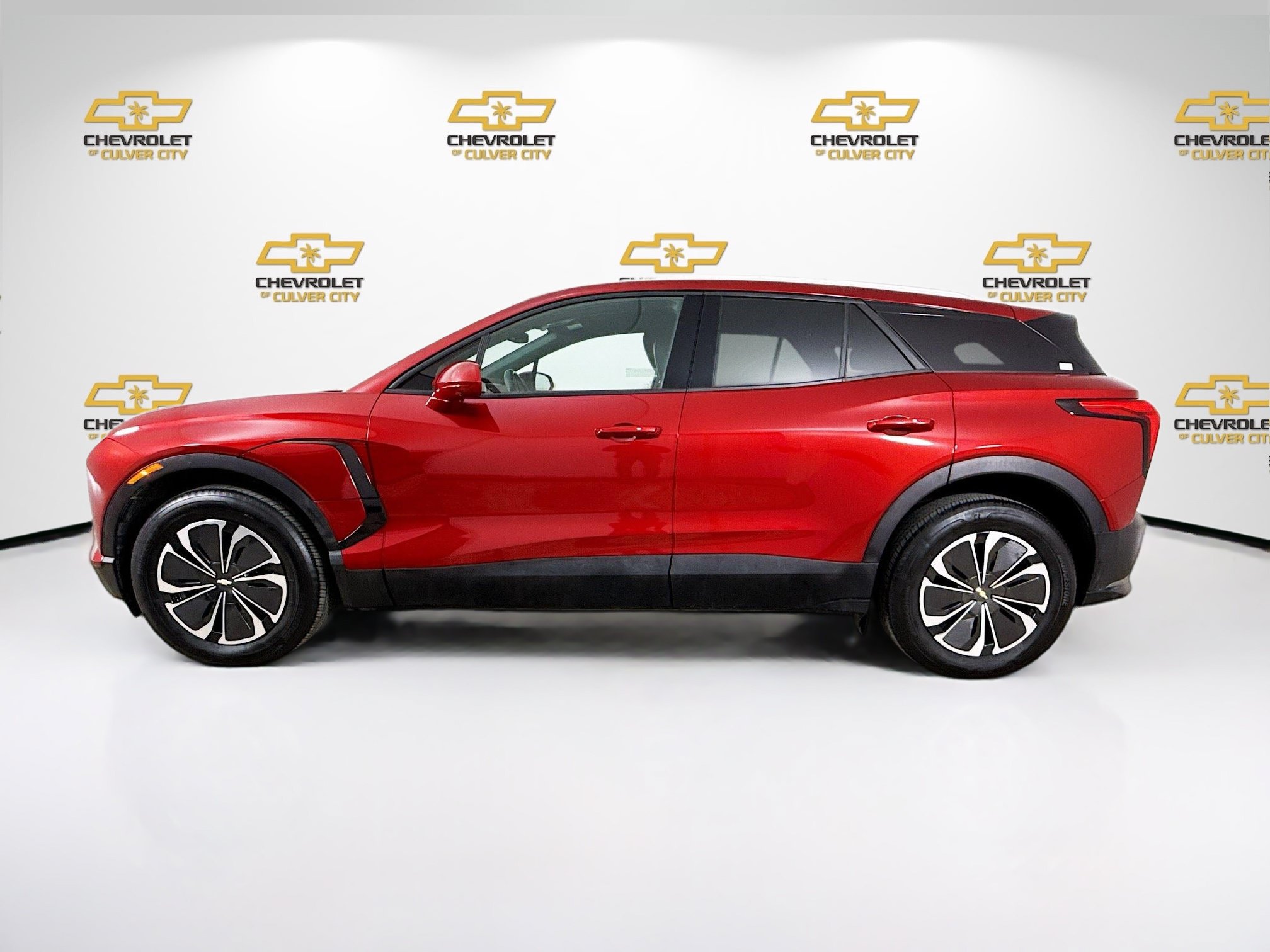 Used 2024 Chevrolet Blazer EV LT AWD/4WD image 5