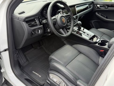 Used 2023 Porsche Macan Turbo AWD/4WD image 15