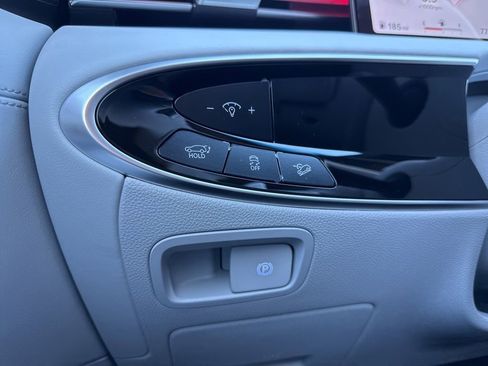 New 2026 Genesis GV70 2.5T Advanced image 27