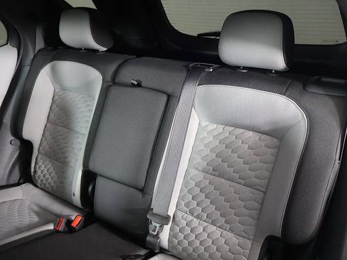 Used 2021 Chevrolet Equinox LS w/ LS Convenience Package image 30